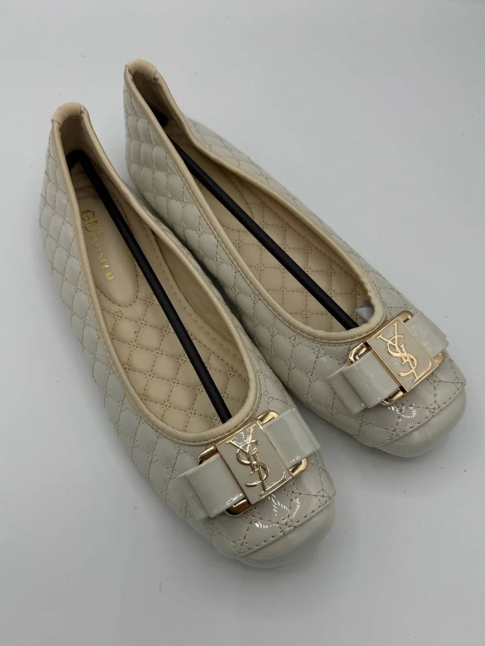 Fashion patent cream quilted ballet flats size 41 9.5/10 NEW